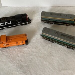 Ho vintage train cars locomotive